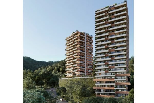 Medellin, Av Palmas, Frente a Contree Clun CP130 / Contree palmas